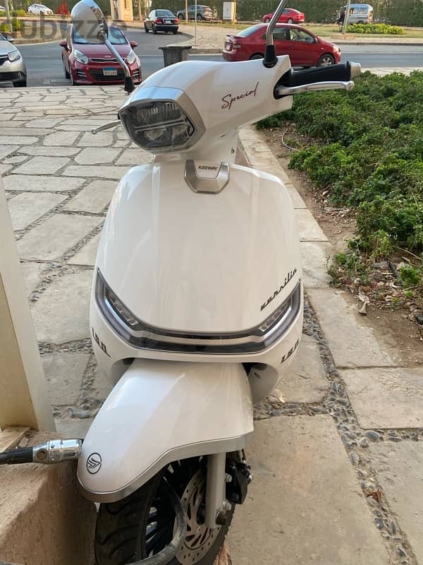 سكوتر لقطه يعتبر جديد keeway versilia  scooter كى واى فيرسيليا 700 km 5