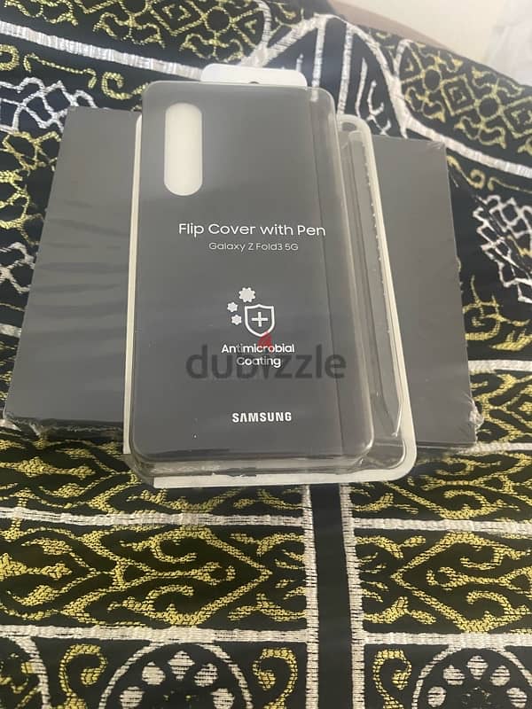 Samsung Galaxy Z Fold 3 5G Phantom Black /12RAM/256GB. 4