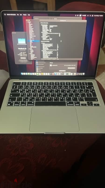 MacBook Air m3 13.6 inch 1