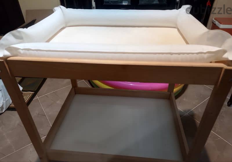 Ikea changing table with babycare mat ترابيزة ايكيا لتغيير الحفاضات 5