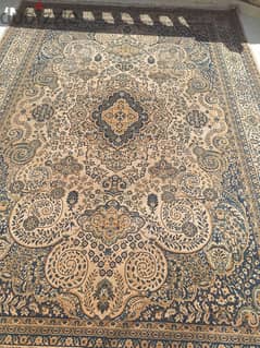 Machine Wool Carpet in mint condition 0