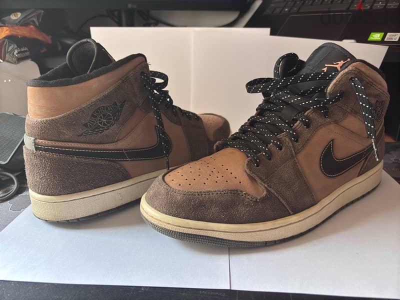 Nike air jordan 1 Mid 2