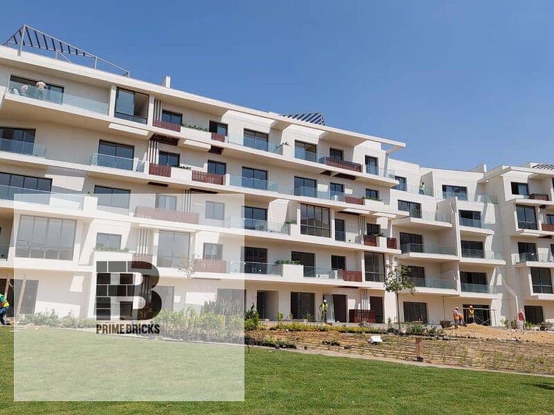 Apartment with garden for sale 153 m 3 rooms in the new phase of SODIC East 2