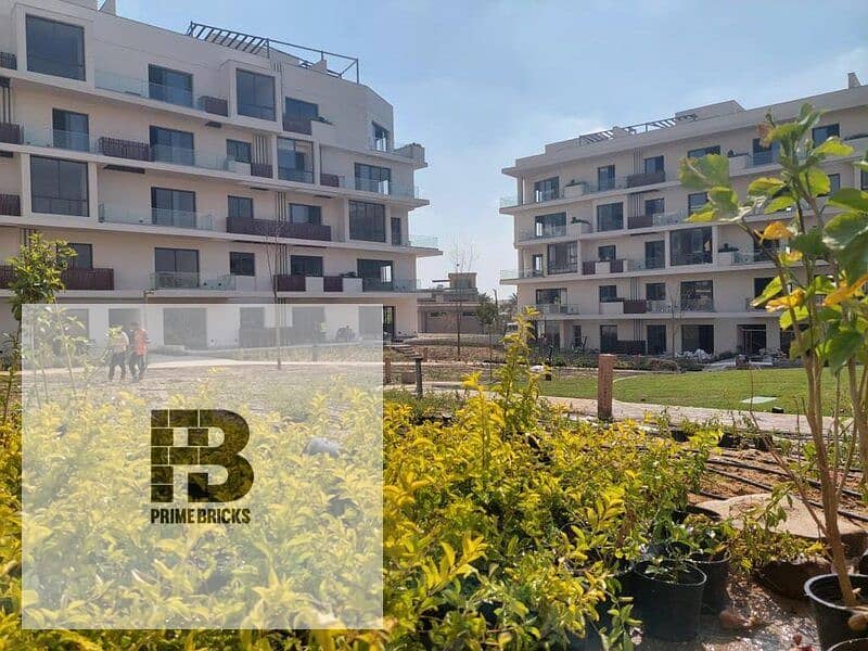 Apartment with garden for sale 153 m 3 rooms in the new phase of SODIC East 5