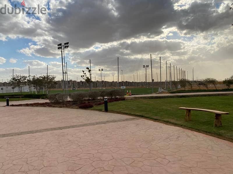 فيلا 600م 5 غرف للبيع باقل سعر فالسوق في هايد بارك Hyde park-Cluster 1 1