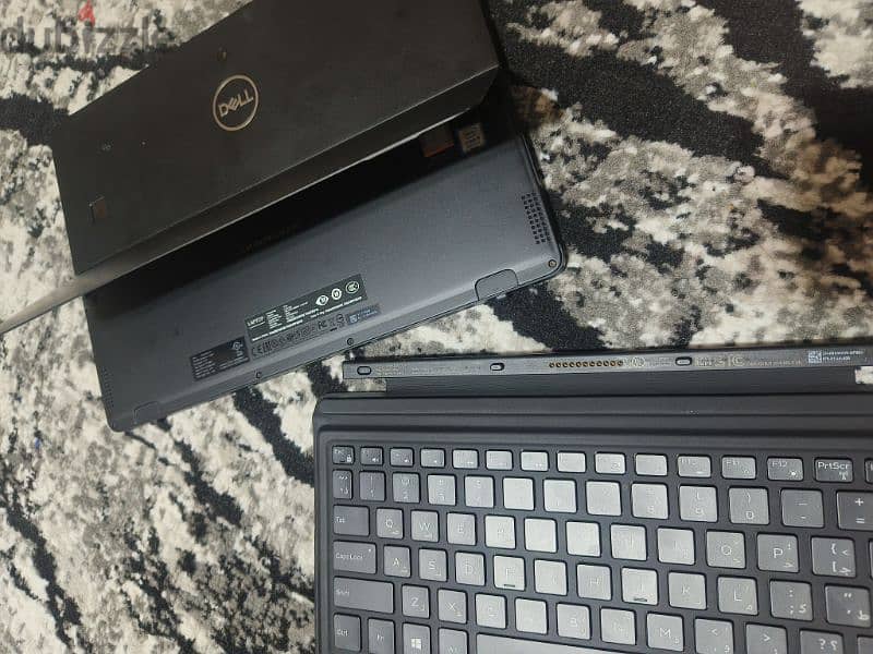 Dell laptop and Tablet windows. Dell latitude 5290. Core i5 Gen 8 Ram8 3