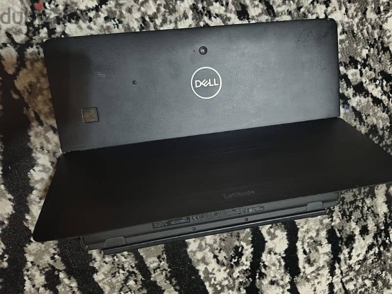 Dell laptop and Tablet windows. Dell latitude 5290. Core i5 Gen 8 Ram8 7