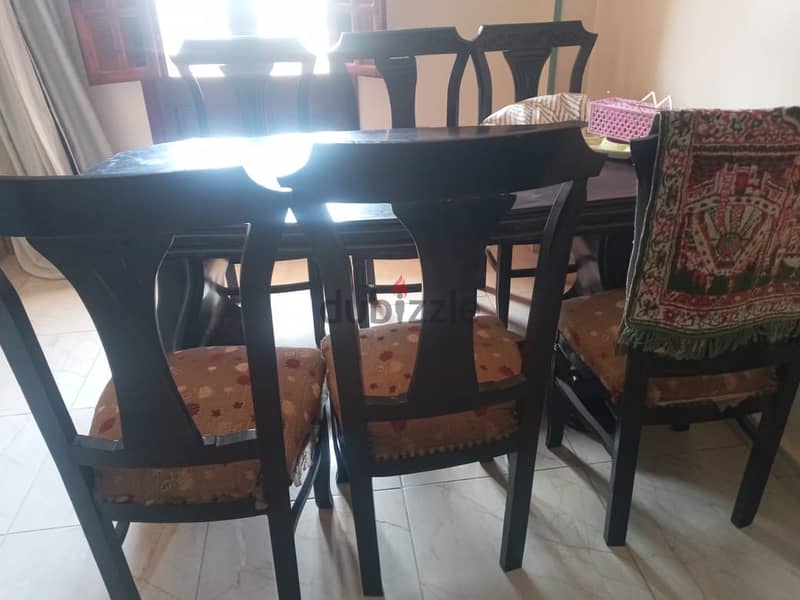 1 Dining Table with 6 Strong Chairs 1