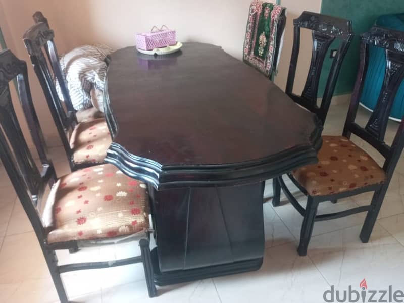 1 Dining Table with 6 Strong Chairs 2