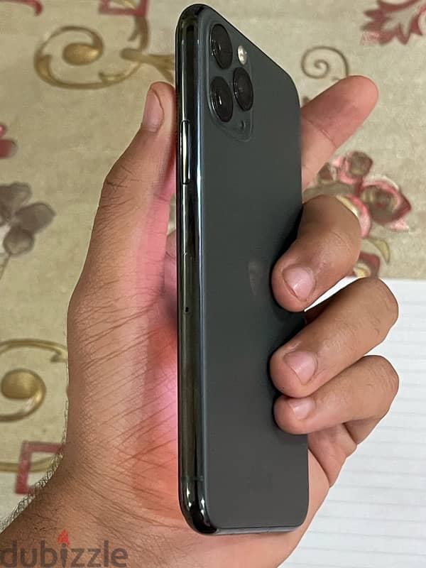 iphone 11 pro 4