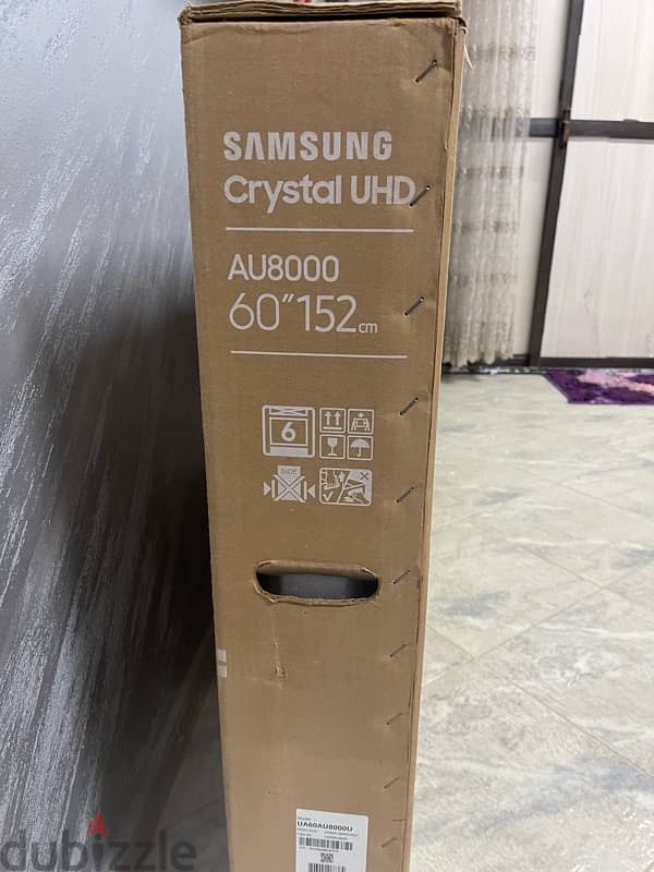 SAMSUNG  Crystal UHD  AU8000 60"152cm  شاشة للبيعCNN 6