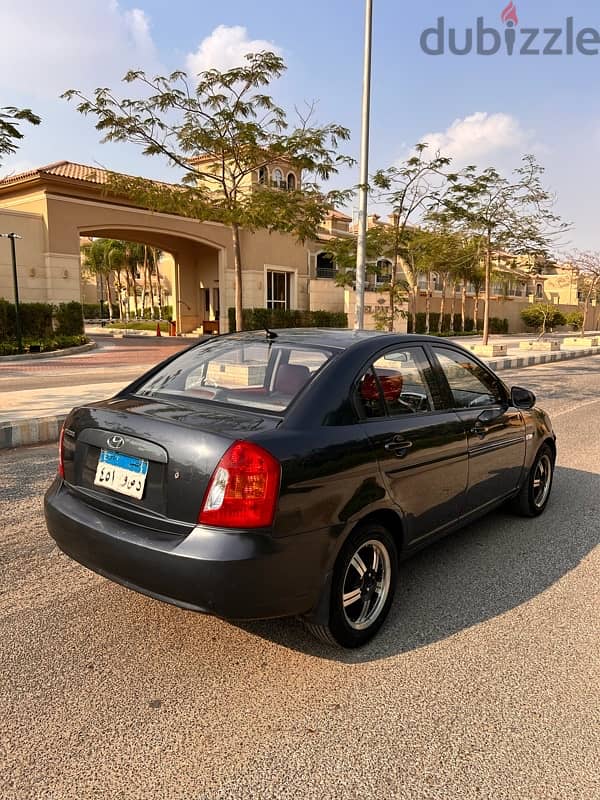 Hyundai Accent 2011 3