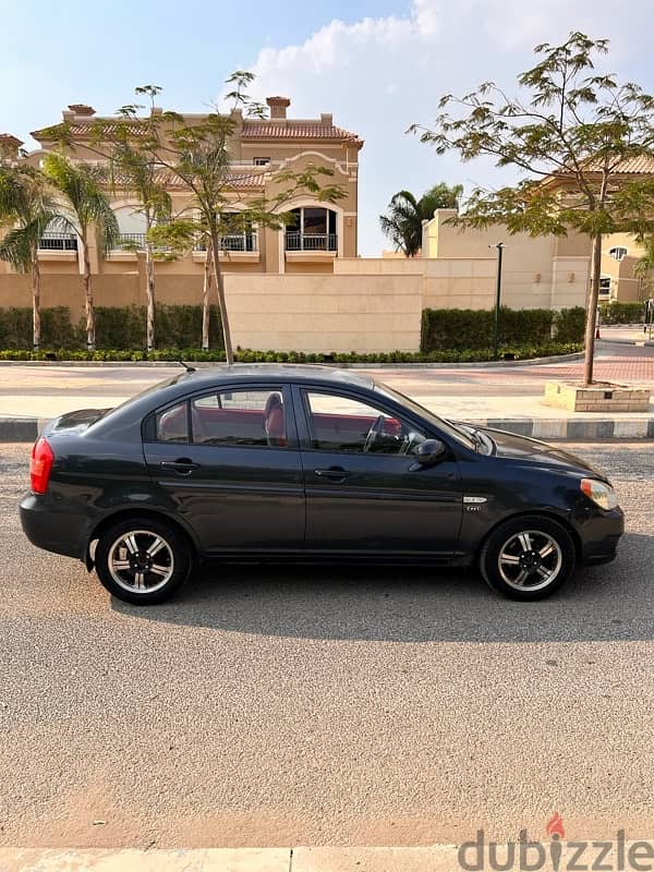 Hyundai Accent 2011 5