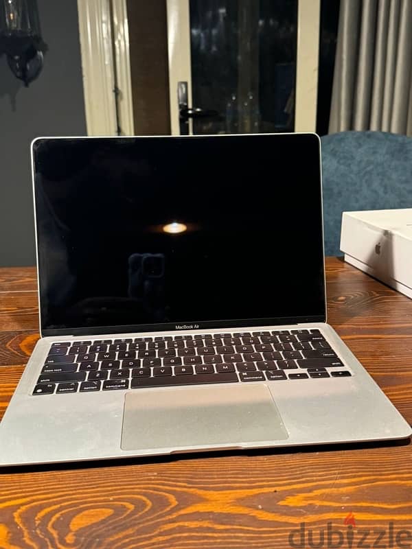 macbook air 2020 m1 like new 3