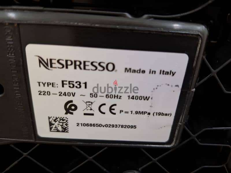 للبيع ماكينه اسبرسو كبسولات  ماركة نسبرسو  Nespresso Gran Lattissima 12