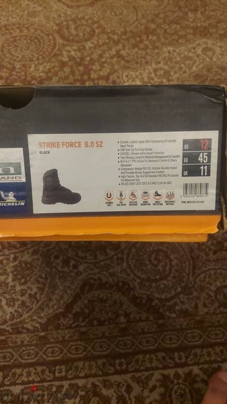 For Sale Two shoes safety 6