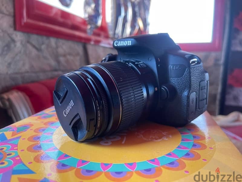 canon 700D for sale in very good condition 1