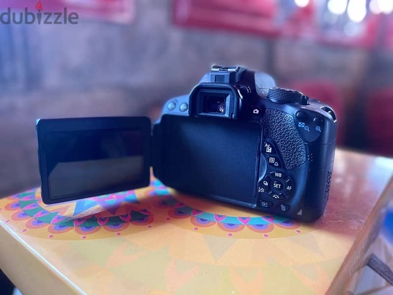 canon 700D for sale in very good condition 2