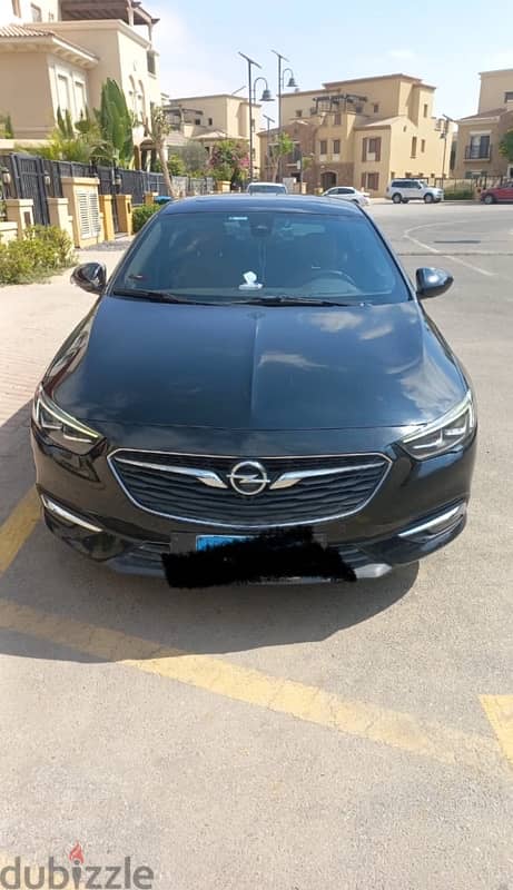 Opel Insignia 2020 1