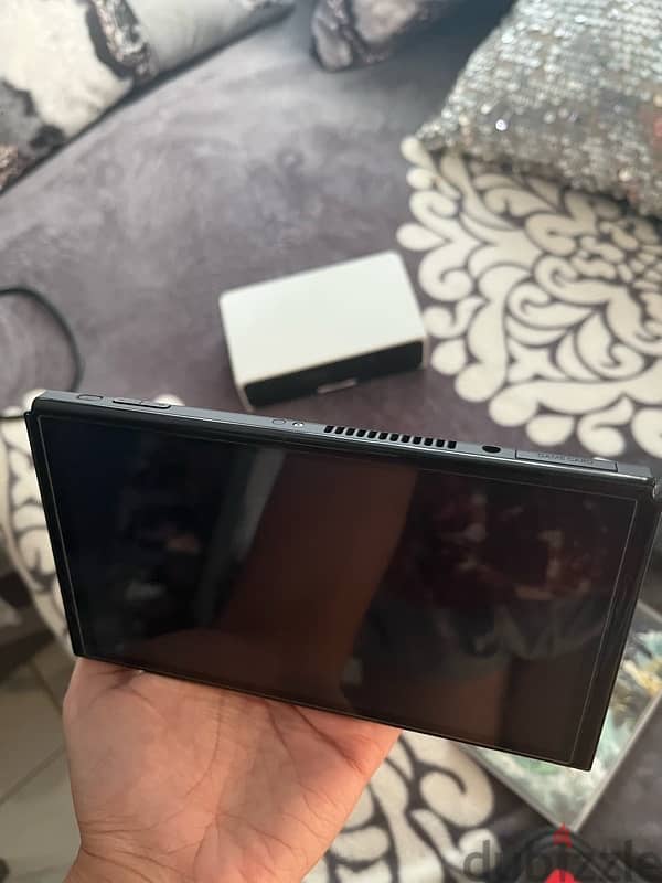 Nintendo Switch OLED 1