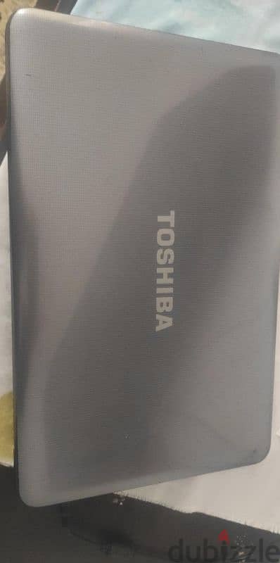 laptop Toshiba c550 للبيع لابتوب