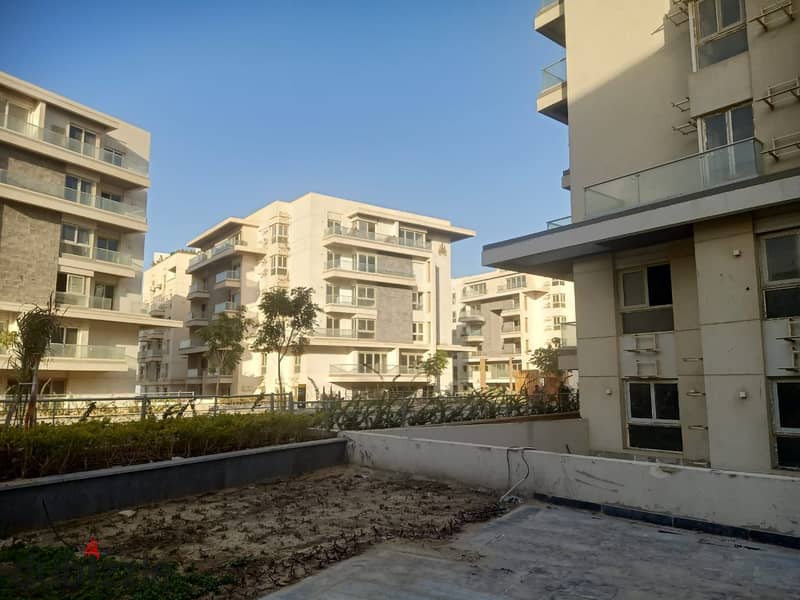 For a quick sale, an apartment at a price lowest market, including club subscription, 160 meters, Ready to move , in Mountain View i City, New Cairo. 12