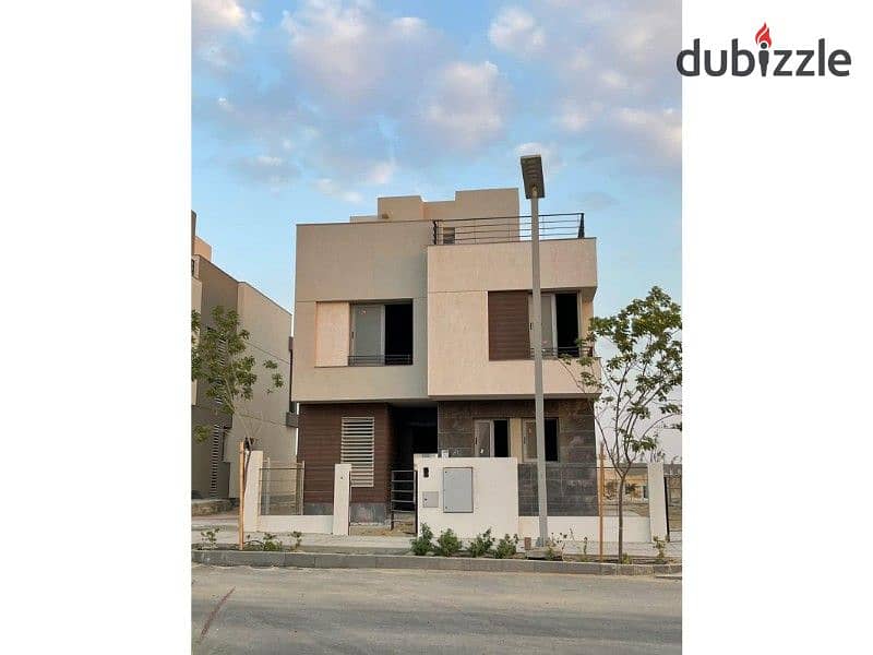 Twin house, Ready to move , 300 meters, with roof 88 meters, with a prime view, in Palm Hills, new Cairo 2