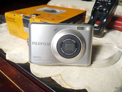 Digital camera Fujifilm finepix c20