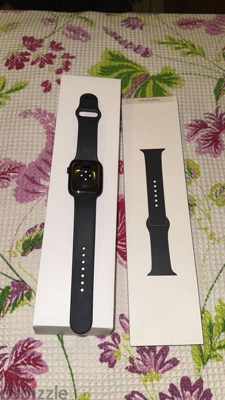 Apple watch series 7 perfect condition 45MM with box 1