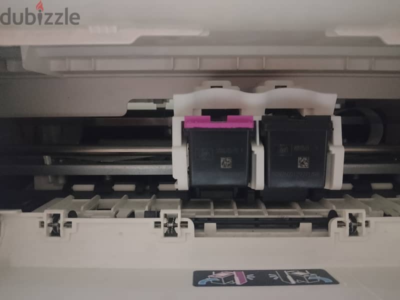 Hp deskjet 2620 حالة فوق الممتاز 1