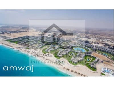 For a quick sale in Amwaj, a seaview penthouse of 85 square meters, finished with air conditioning, on a lake view, at the lowest cash price.