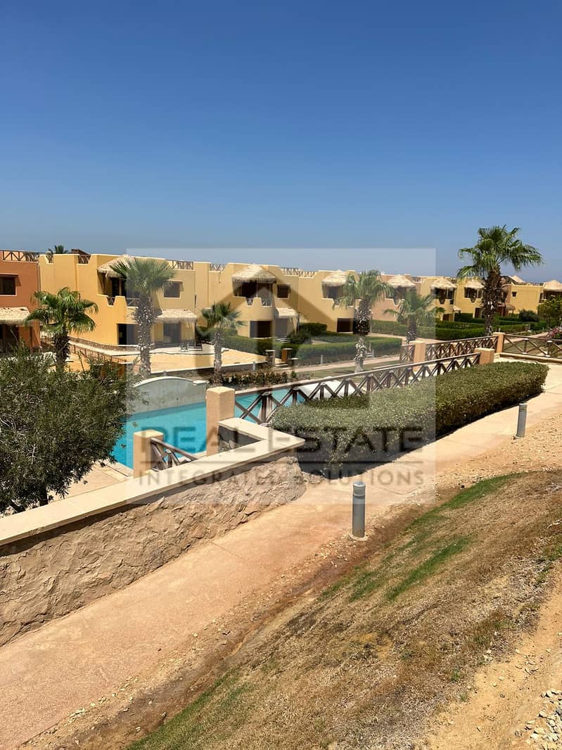 Stand-alone Fully finished, ready to move in  Directly on swimming pool  First valley on the sea  Sea-view from all bedrooms 4BR with negotiable price 5