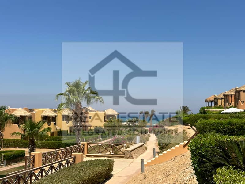 Stand-alone Fully finished, ready to move in  Directly on swimming pool  First valley on the sea  Sea-view from all bedrooms 4BR with negotiable price 6