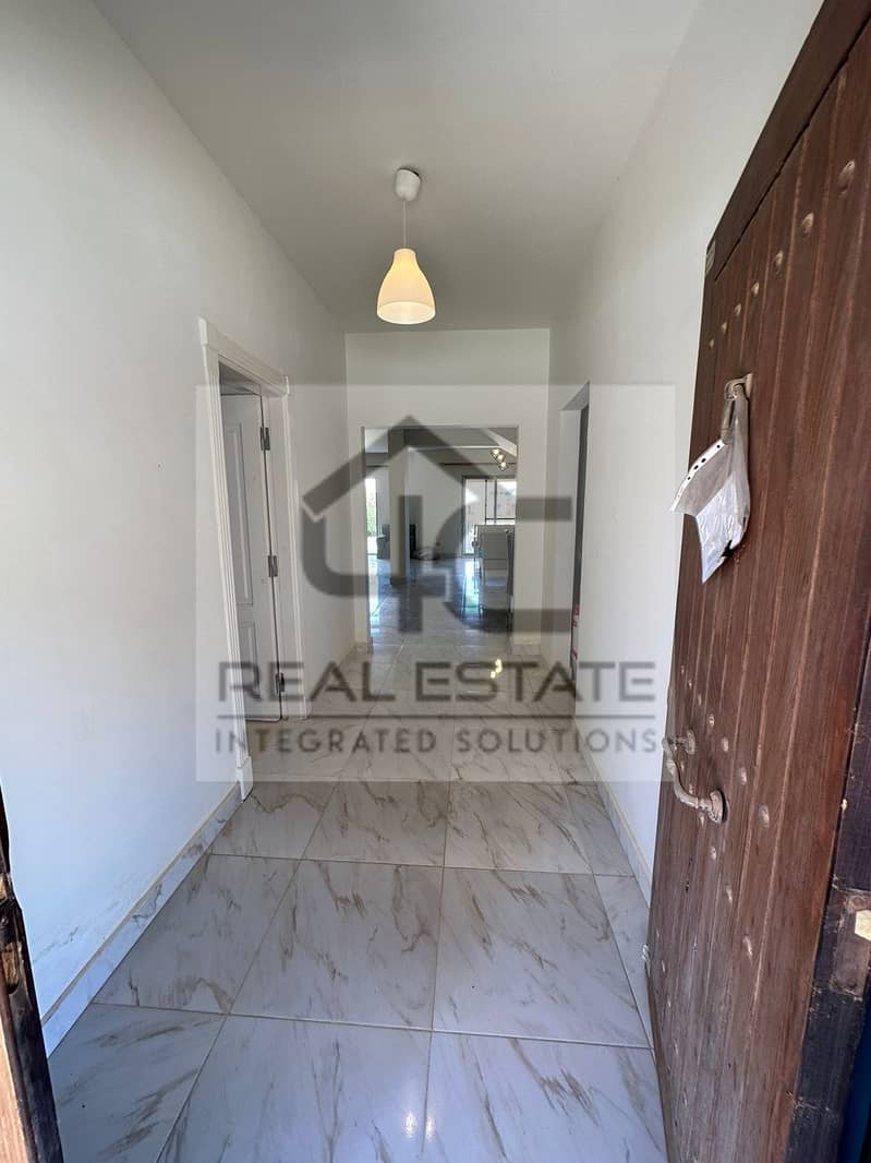 Stand-alone Fully finished, ready to move in  Directly on swimming pool  First valley on the sea  Sea-view from all bedrooms 4BR with negotiable price 7