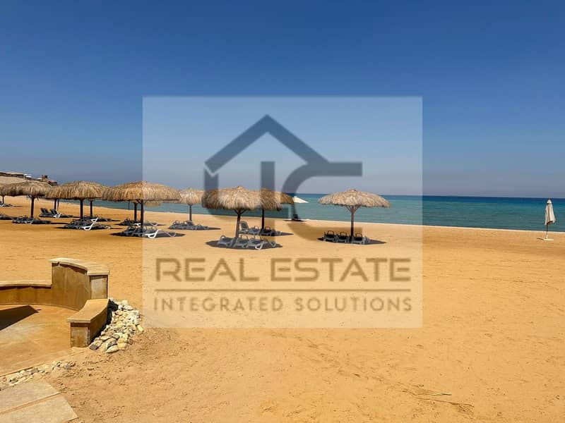 Stand-alone Fully finished, ready to move in  Directly on swimming pool  First valley on the sea  Sea-view from all bedrooms 4BR with negotiable price 25