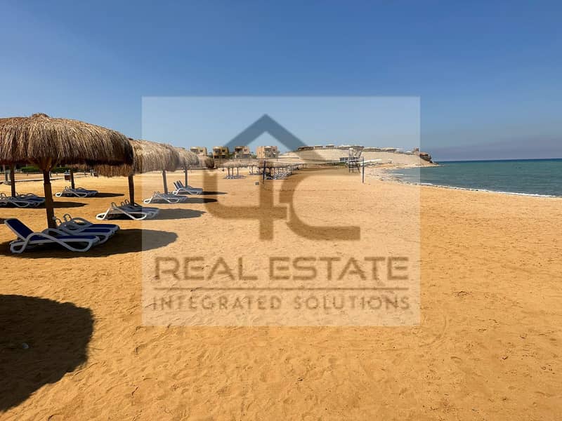 Stand-alone Fully finished, ready to move in  Directly on swimming pool  First valley on the sea  Sea-view from all bedrooms 4BR with negotiable price 23