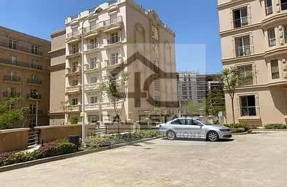 for sale apartment with garden view club house bahry installment under market price in hyde park