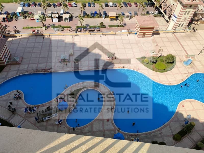 For sale, 330 sqm, 4 bedroom beach chalet in Porto Sokhna, negotiable, direct view of the Red Sea, at a special price. 3