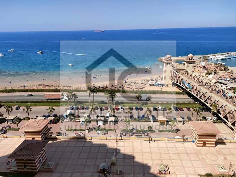 For sale, 330 sqm, 4 bedroom beach chalet in Porto Sokhna, negotiable, direct view of the Red Sea, at a special price. 6