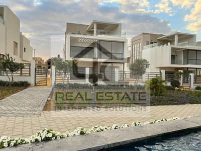 Ready to move Townhouse corner semi finished For Sale in Fifth Square - AlMarasem