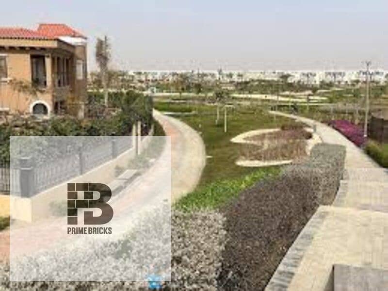 READY TO MOVE a fully finished 135-square-meter apartment in Al Burouj, in front of Madinaty 1