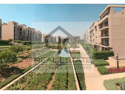 apartment nuder market price 168 m fully finished with down payment and installments  in very prime location in fifth square compound