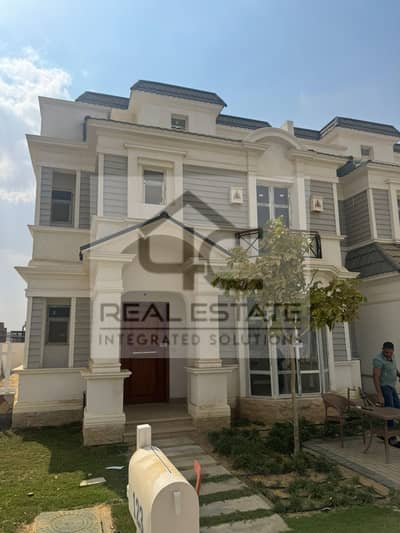 Townhouse 220m + 280m land in Mountain View ready to move with view landscape