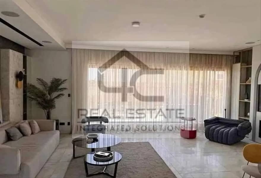 With down payment 5,8 apartment with garden a fully furnished for sale in Fifth Square 4