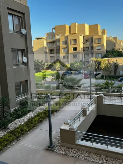 for sale apartment ready to move furnished with ACs & kitchen under price in village gate