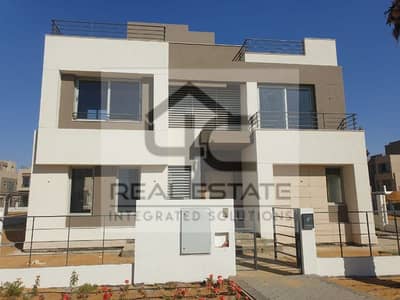 with the old price for a quick sale, own  villa with  open roof on the largest landscape area of ​​295 m