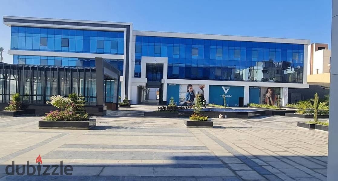 For rent, a finished administrative office, 100 meters, 3 rooms, 2 bathrooms, distinctive view, Trivium Mall, in front of Capital Business Park and Pa 0