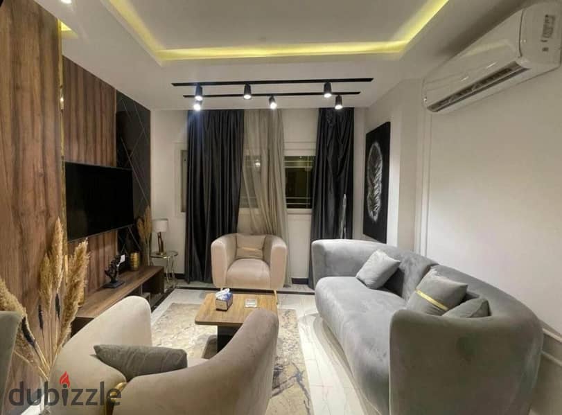 With an investment opportunity and to live  an apartment for sale, immediate receipt, finished, for sale in new capital in la capital compound 8