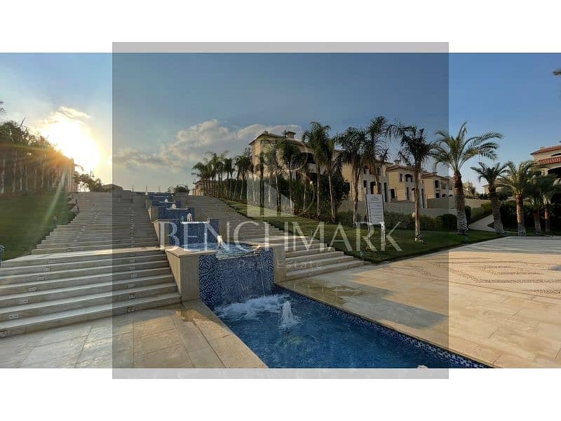 Villa with garden, immediate receipt, prime location, directly on Suez Road, with a distinctive view, in La Vista El Patio Compound, ready for inspect 5