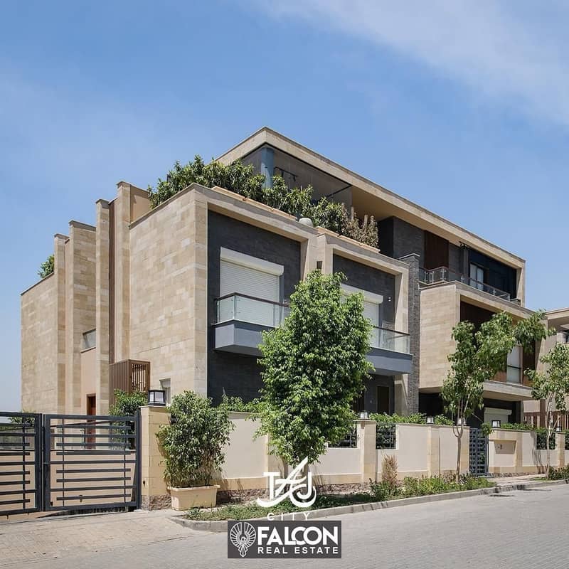 Duplex at the price of an apartment, 225 m + 125 m roof with a distinctive view of Cairo Airport and direct access to the Suez Road, with a 42% discou 0